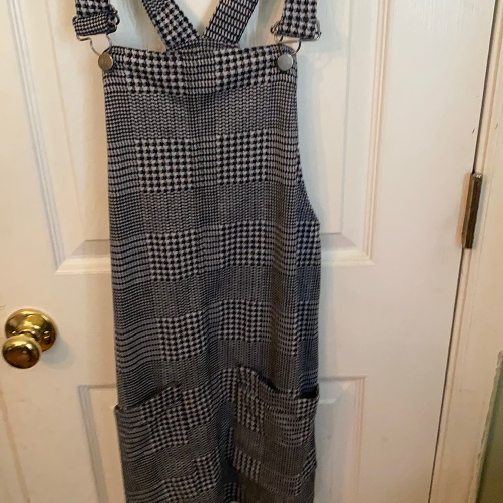 Black and white jumper dress